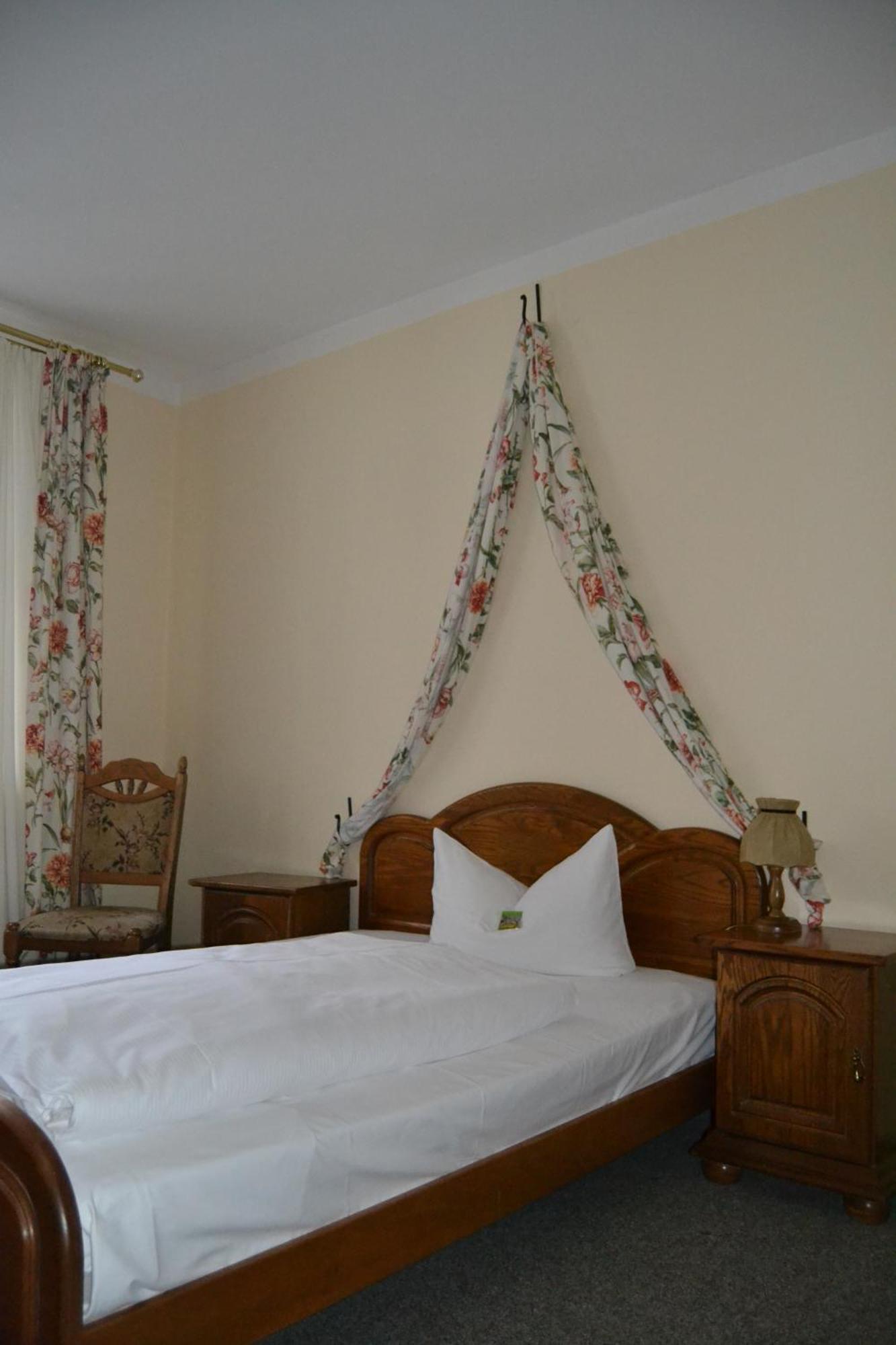 Hotel Anker Saalfeld Saale Bilik gambar
